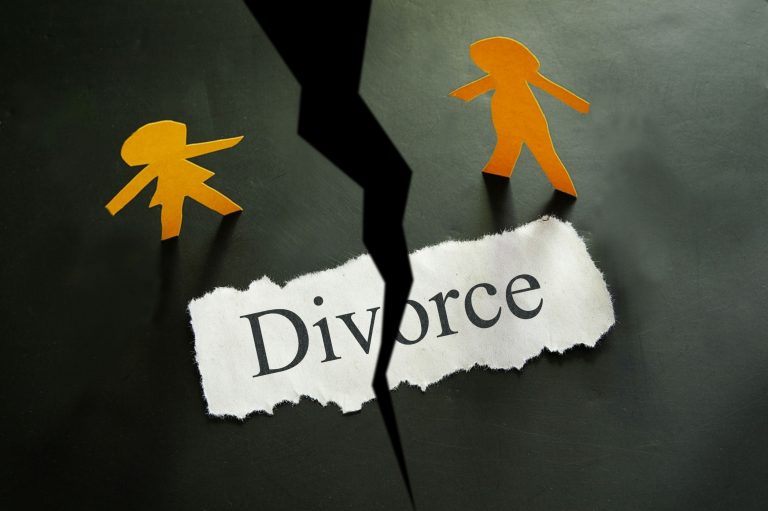 How a Divorce Attorney in Cheyenne, WY, Can Protect Your Rights and Secure Your Future